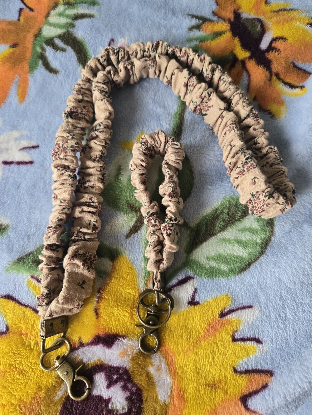 Shop Andi Floral Lanyard And Wristlet Set
